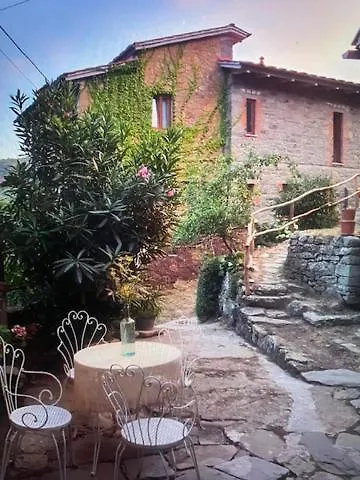 Hotel Camping “La Tana Del Lupo” Arezzo Italien